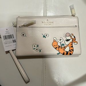 Kate spade Disney Tigger wristlet